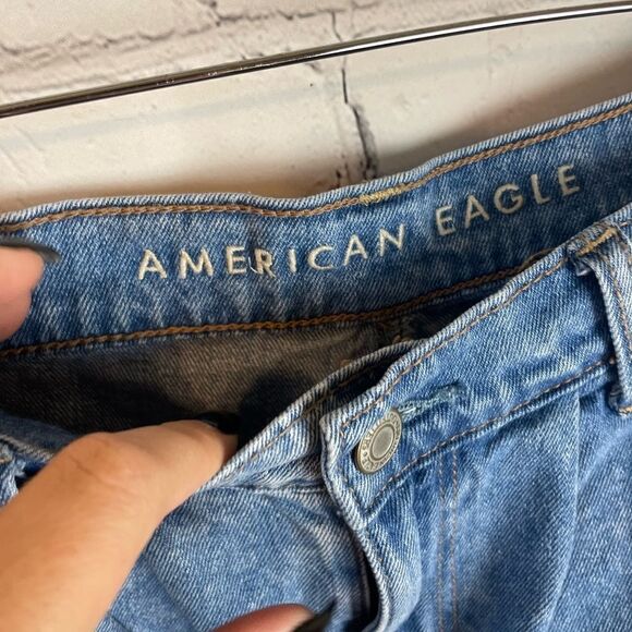 American Eagle Mom Shorts Rolled Cuff Pleated High Rise Denim 8 - Picture 2 of 5